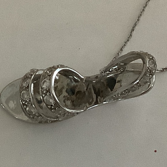 Sterling Silver high heel stiletto pendant necklace with chain - Picture 3 of 9